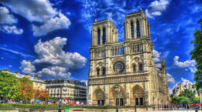 Обои картинки фото собор, парижской, богоматери, франция, города, париж, каменный, готика, небо