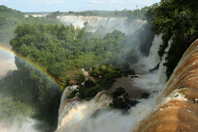 Обои картинки фото iguazu, falls, природа, водопады, радуга, зелень, потоки, воды