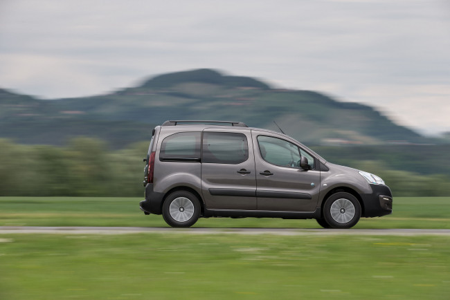 Обои картинки фото автомобили, peugeot, 2015г, outdoor, tepee, partner