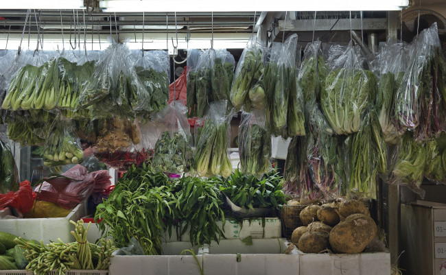 Обои картинки фото еда, овощи, магазин, прилавок, зелень