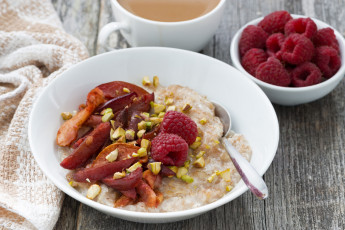Картинка еда разное dried fruits raspberry porridge breakfast сухофрукты завтрак каша малина