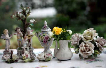 Картинка разное сувениры фарфор фигурки ваза розы