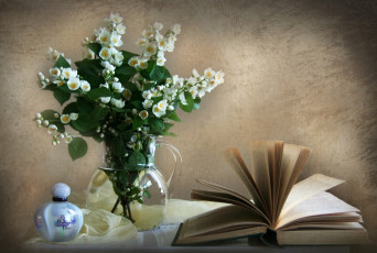 обоя цветы, жасмин, духи, книга, букет