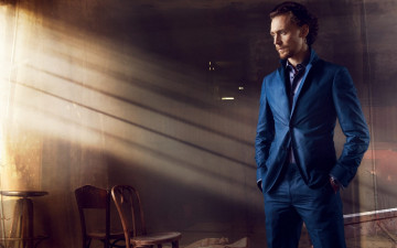 Картинка мужчины tom+hiddleston том хиддлстон мужчина синий tom hiddleston костюм актер