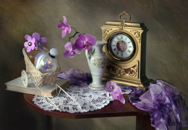 Обои картинки фото цветы, орхидеи, духи, часы