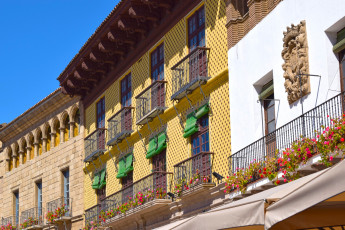 Картинка барселона города барселона+ испания балкон цветы