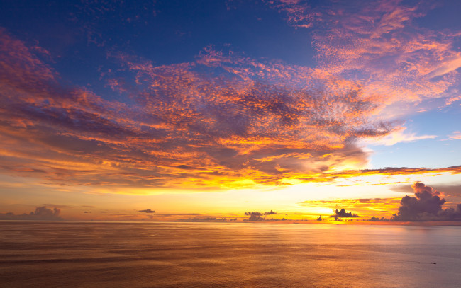 Обои картинки фото природа, восходы, закаты, закат, горизонт, indonesia, океан, облака