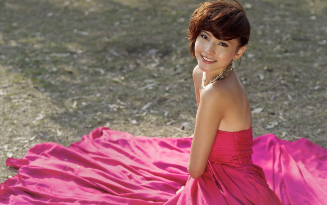 Обои картинки фото Agnes Lim, девушки, , , розовый, бусы, платье