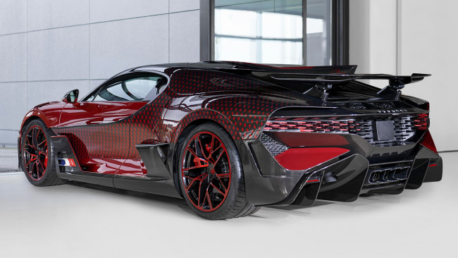 Обои картинки фото bugatti divo lady bug 2021, автомобили, bugatti, divo, lady, bug, 2021