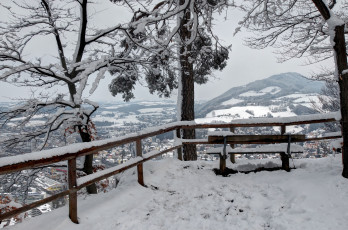 Картинка пейзаж природа зима деревья вид с верху лавочка снег