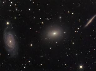 Картинка три галактики созвездии дракона космос туманности