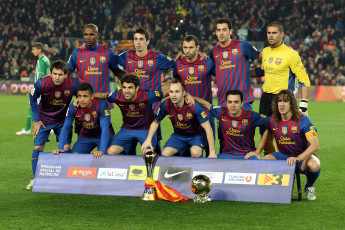 Картинка спорт футбол barcelona 2012 camp nou барса месси пуйоль вальдес иньеста хави бускетс санчес стадион поле barca