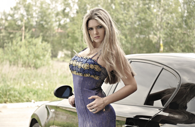Обои картинки фото автомобили, авто, девушками, блондинка, платье