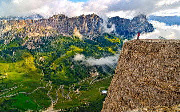 Картинка природа горы скалы альпы провинция больцано южный тироль человек италия облака небо
