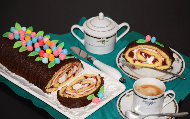 Обои картинки фото еда, пирожные,  кексы,  печенье, рулет, кофе