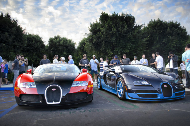 Обои картинки фото bugatti veyron vs bugatti veyron vitesse, автомобили, выставки и уличные фото, франция, automobiles, bugatti, класс-люкс, спортивные, a, s