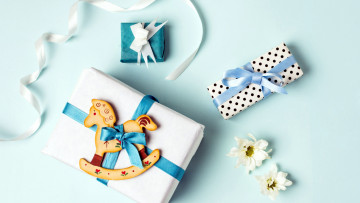 Картинка праздничные подарки+и+коробочки ленты подарки