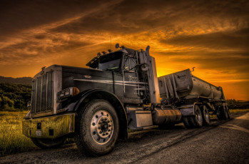 Картинка peterbilt автомобили тягач грузовик дорога закат
