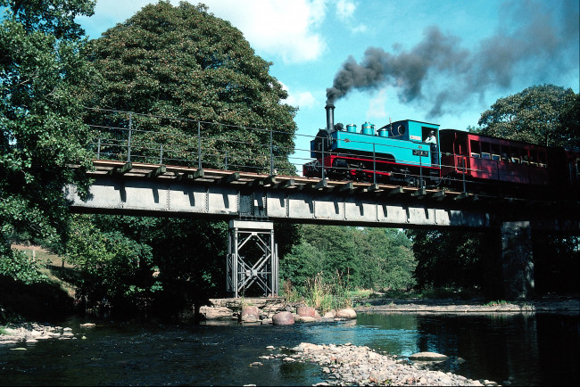 Обои картинки фото техника, паровозы, паровоз, мост, речка
