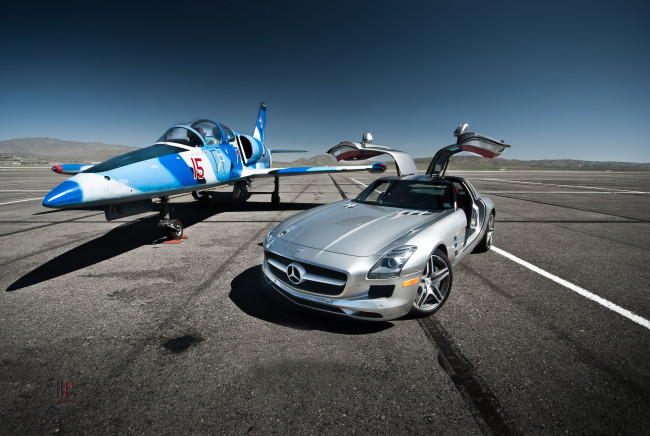 Обои картинки фото автомобили, mercedes, benz, mercedes-benz, sls, amg, aero, l-39, albatros, самолёт