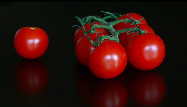 Обои картинки фото еда, помидоры, плоды, томаты