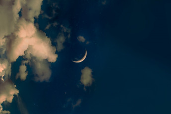 обоя космос, луна, облака