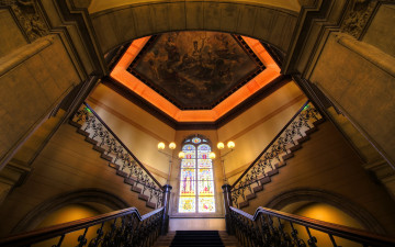 Картинка интерьер холлы лестницы корридоры