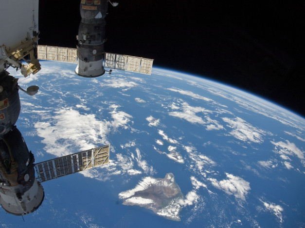 Обои картинки фото космос, космические, корабли, станции, земля