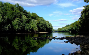 Картинка природа реки озера река деревья камни