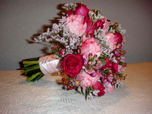 Обои картинки фото цветы, букеты, композиции, красные, розовые, букет, розы