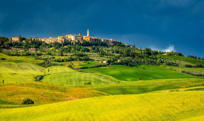 Обои картинки фото pienza, tuscany, italy, города, пейзажи, италия, поля, панорама, пейзаж, пьенца, тоскана