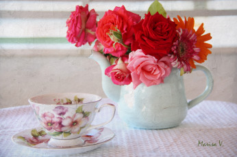 Картинка цветы разные+вместе розы гербера чашка