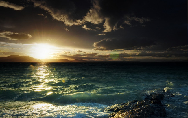 Обои картинки фото природа, восходы, закаты, волны, пена, небо, солнце, море, горы, камни