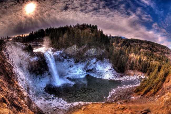 Обои картинки фото природа, водопады, камни, облака, солнце, деревья