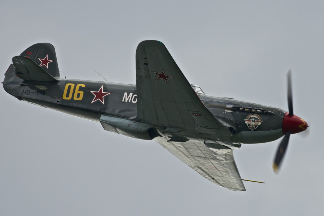 Обои картинки фото yak-9u-m, авиация, боевые самолёты, истребитель