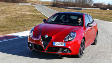 Картинка автомобили alfa+romeo 2017 giulietta alfa romeo