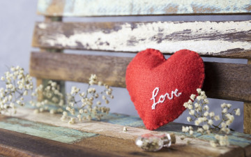 обоя праздничные, день святого валентина,  сердечки,  любовь, любовь, цветы, flowers, beautiful, heart, love, wood, romantic, vintage, red, сердце