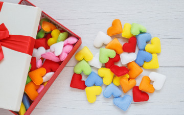 Картинка праздничные угощения love box подарок romantic colorful hearts любовь сердечки gift