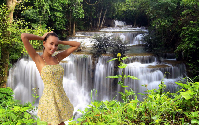 Обои картинки фото девушки, katya clover , катя скаредина, водопад, каскад, платье, поза