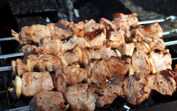Картинка еда шашлык +барбекю шампуры мясо