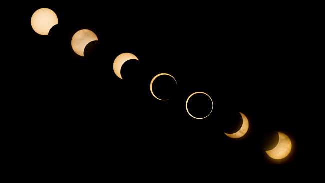 Обои картинки фото космос, солнце, луна, затмение