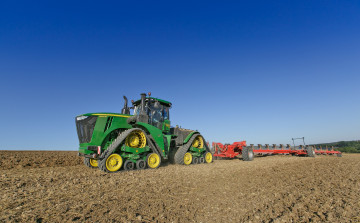 Картинка техника тракторы+на+гусенецах работы сельхоз