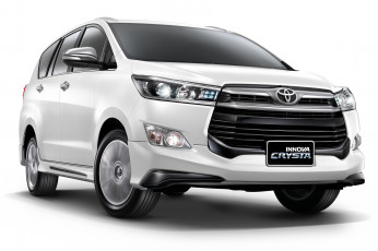 Картинка автомобили toyota innova crysta 2016г