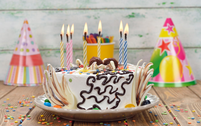 Обои картинки фото еда, пирожные,  кексы,  печенье, colorful, день, рождения, celebration, decoration, happy, birthday, cake, торт, свечи, candle