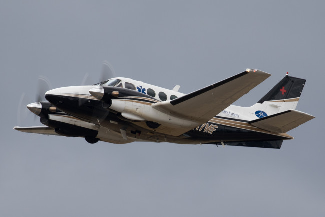Обои картинки фото beechcraft king air 90, авиация, пассажирские самолёты, авиаперевозчик
