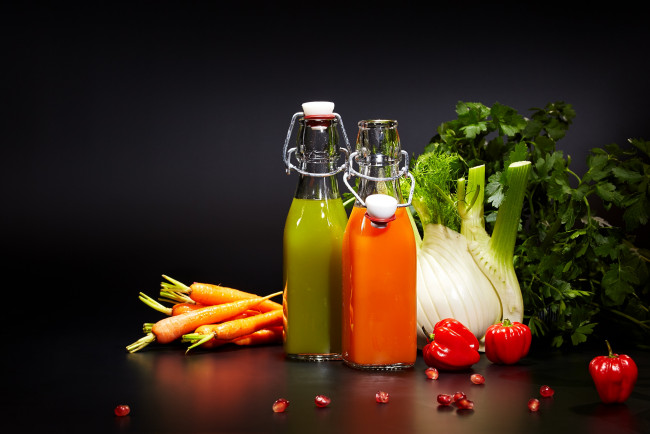 Обои картинки фото еда, напитки,  сок, овощи, фрукты, зелень, сок, напиток