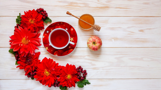 Обои картинки фото еда, напитки,  чай, чай, георгины, мед, яблоко