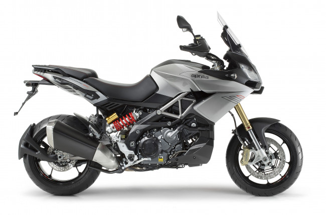 Обои картинки фото мотоциклы, aprilia, yamaha