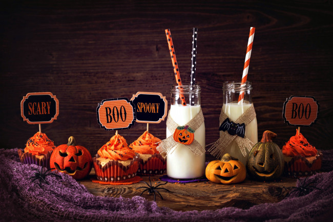 Обои картинки фото праздничные, хэллоуин, капкейки, кексы, молоко, тыква