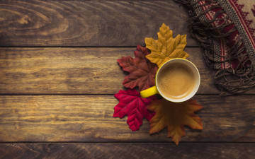 Картинка еда кофе +кофейные+зёрна maple осенние coffee cup leaves autumn background wood доска чашка шарф colorful дерево фон листья осень
